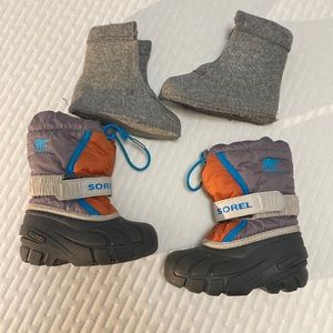 Winter boots toddler size 8